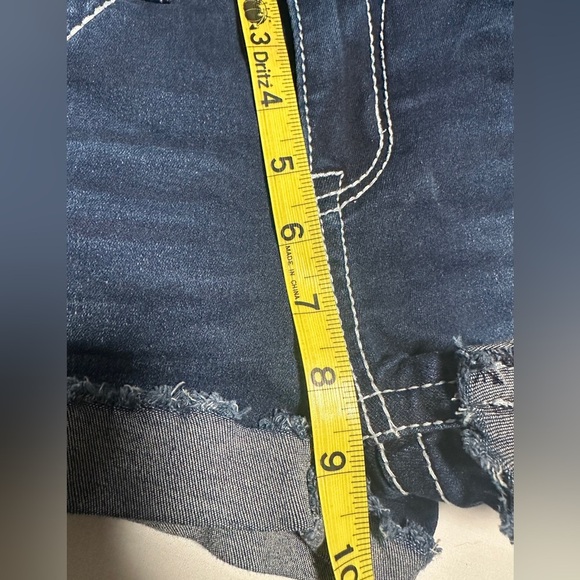 BAMBOO Distressed Cutoff Jean Shorts Size 3 - Picture 6 of 7